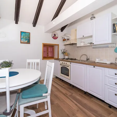 Didini Dvori By Interhome